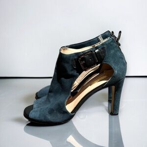 Louise et Cie "Olivia" Suede Cutout Peep Toe Heel Pumps Booties Size 8.5